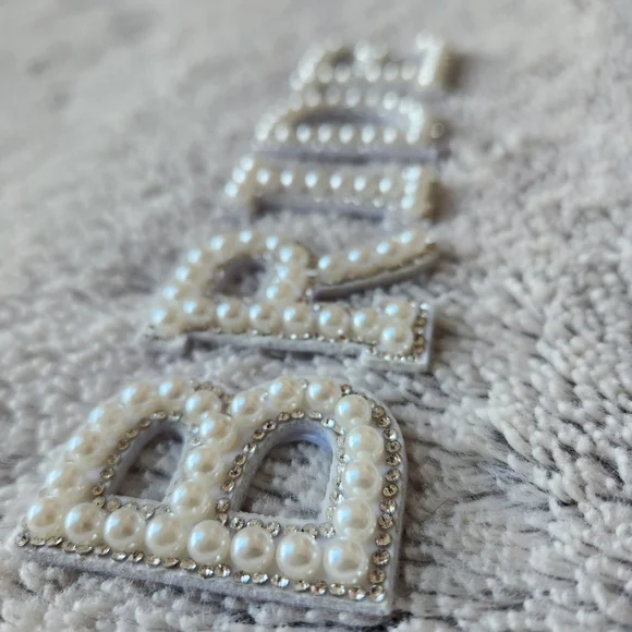 2/$10 BRIDE Letters [Rhinestone]👰 - Picture 4 of 5